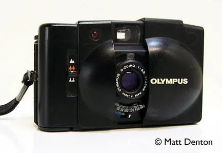 Olympus XA2