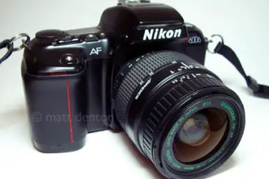 Nikon N6006